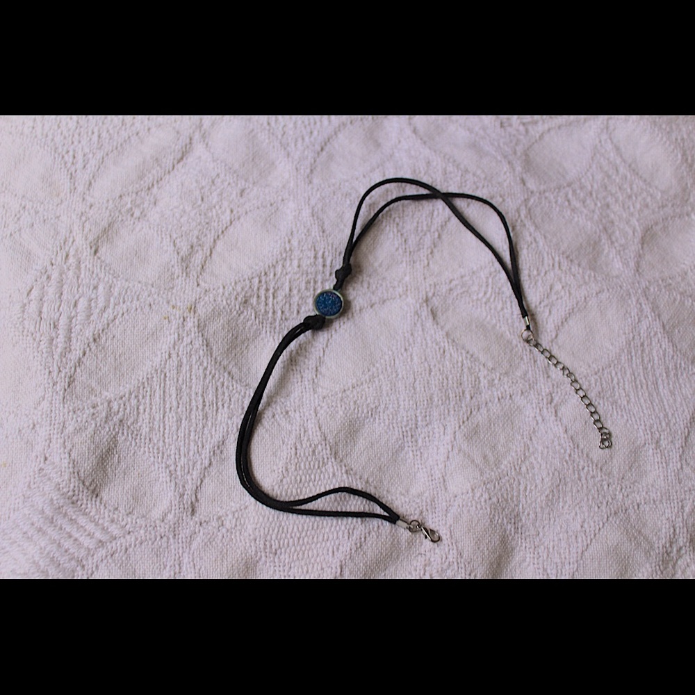 Blue crystal choker necklace - Picture 1 of 2